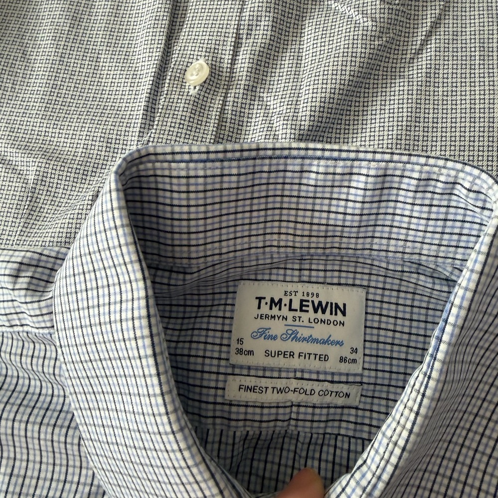 T.M.Lewin Men’s Button Down Dress Shirt Set of four Neck 15 Sleeve Length 34 - Picture 2 of 8